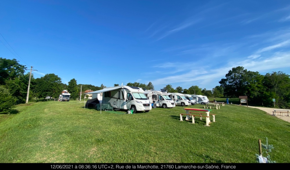 Aire camping-car à Lamarche-sur-Saône (21760) - Photo 1